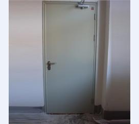 保溫門